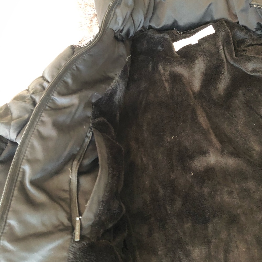 EUC Calvin Klein black puffer size small - Picture 9 of 10